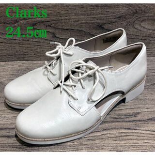 クラークス(Clarks)の【極美品  希少】Hamble Myth Off White Leather(ローファー/革靴)