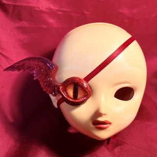 赤い羽のドール用眼帯　Ver.2(人形)