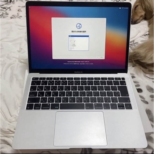 Mac (Apple)(マック)の＜最終値下げ＞MacBook Air Retina 2019 13インチ スマホ/家電/カメラのPC/タブレット(ノートPC)の商品写真