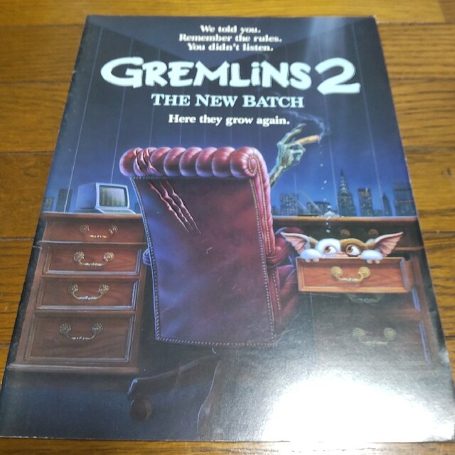 セール中…フィービー・ケイツとザック・ギャリガン直筆サイン