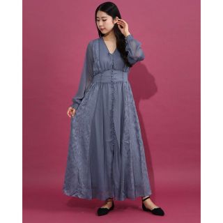 ランダ(RANDA)の新品タグ付きRANDA ジャガードシフォン切り替えワンピース （BLUE）(ロングワンピース/マキシワンピース)