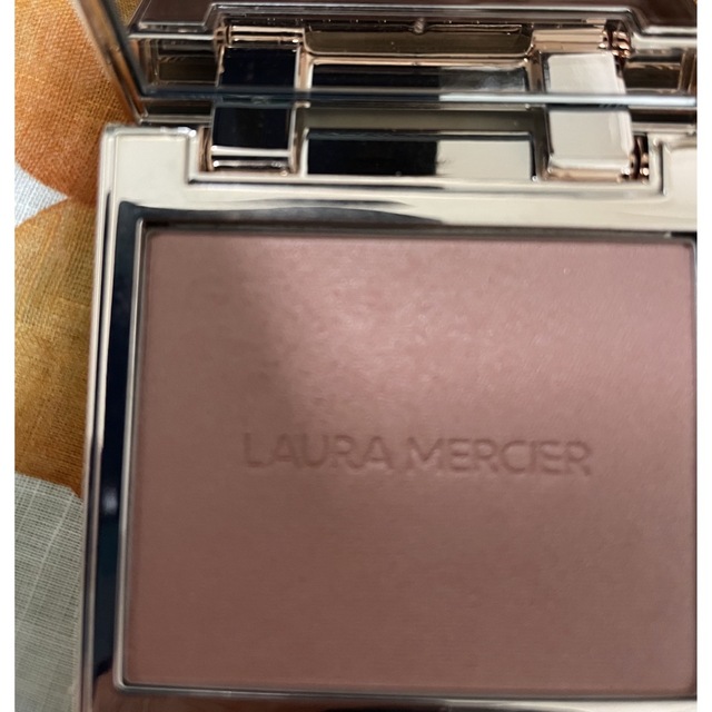 laura mercier(ローラメルシエ)のローラメルシエ  ブラッシュカラー R1 コスメ/美容のベースメイク/化粧品(チーク)の商品写真