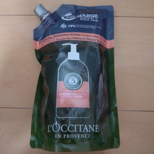 L'OCCITANE(ロクシタン)のロクシタン ファイブハーブスリペアリングシャンプー詰替え コスメ/美容のヘアケア/スタイリング(シャンプー)の商品写真