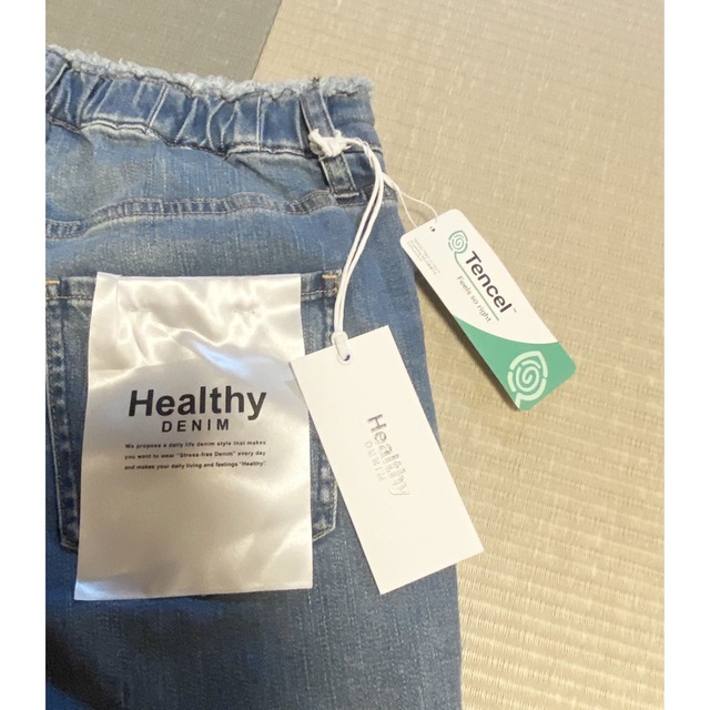 Healthy DENIM(ヘルシーデニム)のLee限定　Healthy DENIM  H.Salt　イージーデニムパンツ レディースのパンツ(デニム/ジーンズ)の商品写真