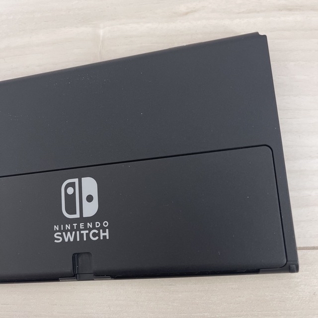 Nintendo Switch(ニンテンドースイッチ)のNintendo Switch 有機ELモデル　本体のみ エンタメ/ホビーのゲームソフト/ゲーム機本体(家庭用ゲーム機本体)の商品写真