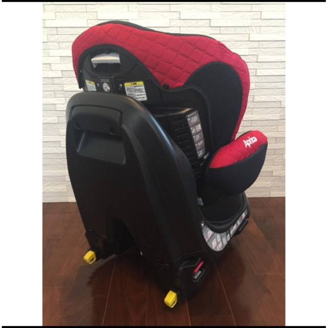 Aprica(アップリカ)のAprica チャイルドシート(フラディア グロウ ISOFIX デラックス) キッズ/ベビー/マタニティの外出/移動用品(自動車用チャイルドシート本体)の商品写真