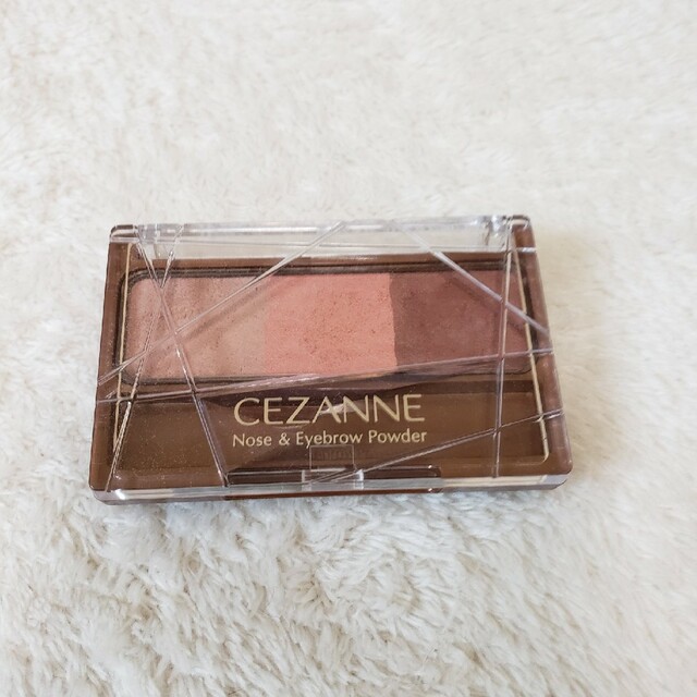 CEZANNE（セザンヌ化粧品）(セザンヌケショウヒン)のセザンヌ❤️アイブロウパウダー❤️コーラルブラウン コスメ/美容のベースメイク/化粧品(パウダーアイブロウ)の商品写真