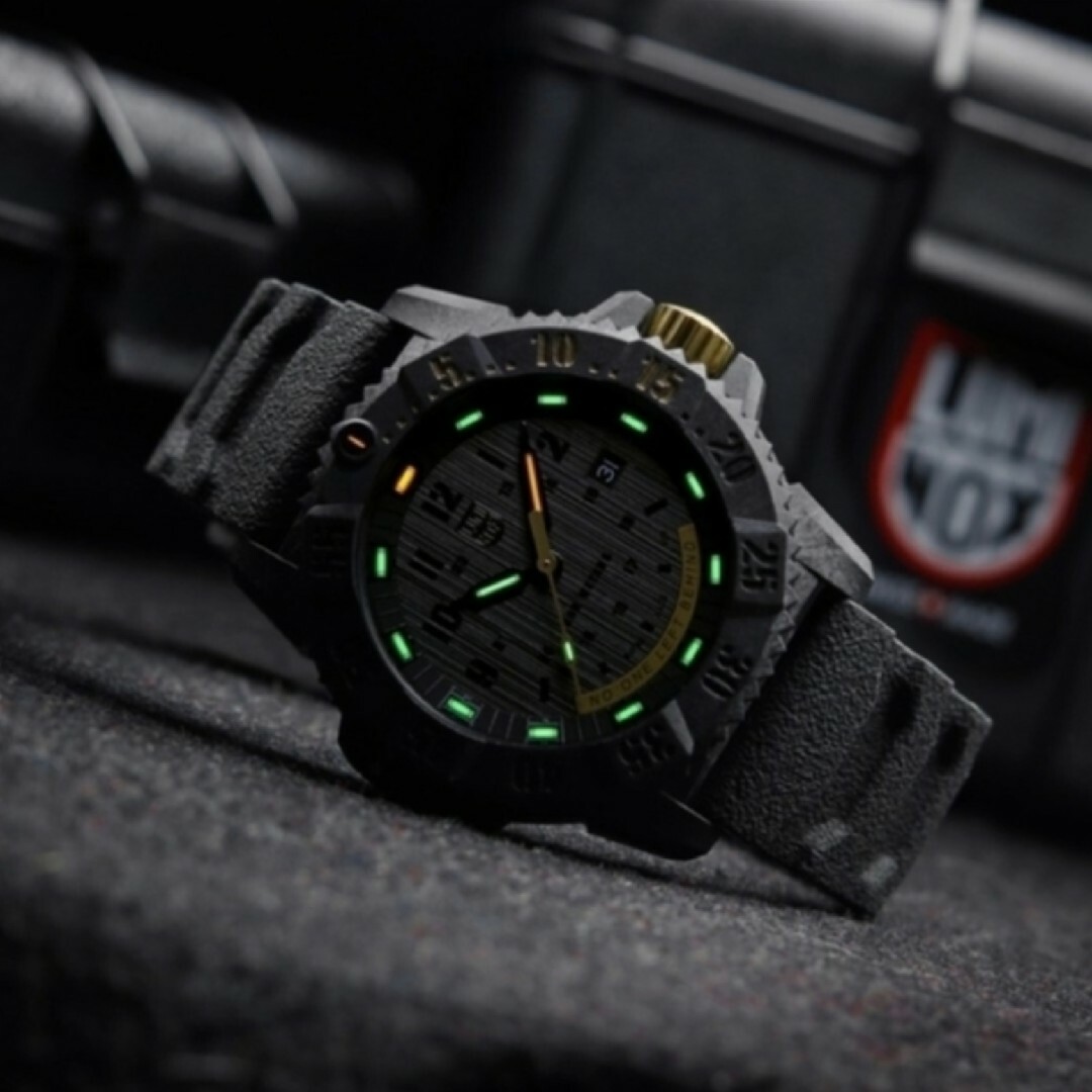 LUMINOX 〖世界限定888本 激レア新品〗