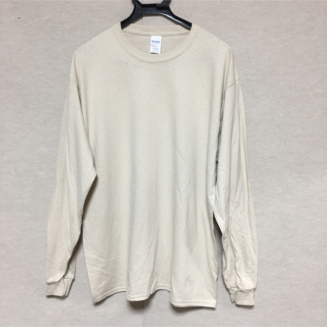 GILDAN(ギルタン)の新品 GILDAN ギルダン 長袖ロンT サンドベージュ L メンズのトップス(Tシャツ/カットソー(七分/長袖))の商品写真