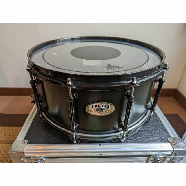 pearl(パール)のPearl スネア Ultra Cast 14×6.5 楽器のドラム(スネア)の商品写真