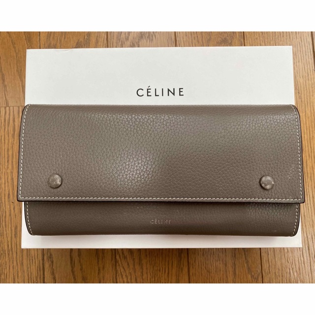 celine(セリーヌ)のCELINE 長財布  箱あり レディースのファッション小物(財布)の商品写真