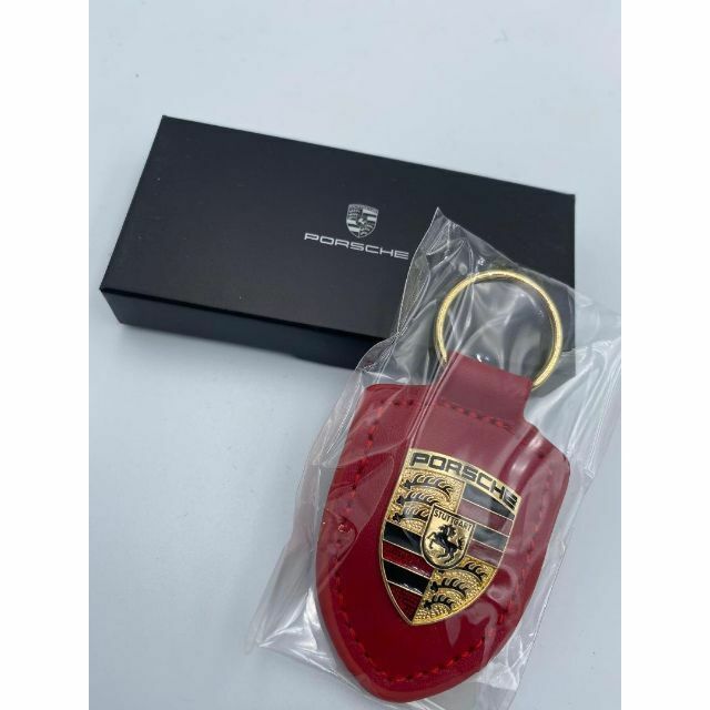 Porsche(ポルシェ)のPORSCHE ポルシェ　クレスト キーホルダー レッド　箱付き メンズのファッション小物(キーホルダー)の商品写真