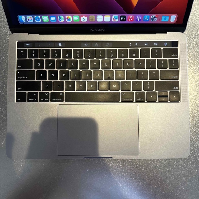 Mac (Apple)(マック)の【中古】MacBook Pro 2019 SSD:128GB メモリ8GB スマホ/家電/カメラのPC/タブレット(ノートPC)の商品写真