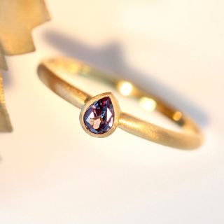 ビズー(BIZOUX)のbizoux ベキリーブルーガーネット　18k リング　パスティーユ(リング(指輪))