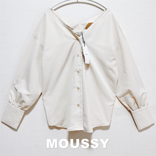 マウジー(moussy)の【MOUSSY】マウジー オフショルダー バックプリーツ シャツ タグ付未使用(シャツ/ブラウス(長袖/七分))