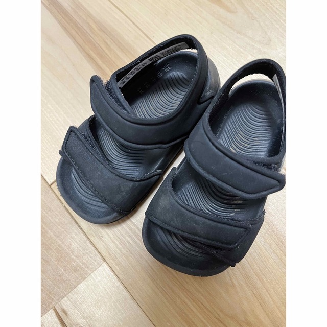 adidas(アディダス)のadidasサンダル キッズ/ベビー/マタニティのベビー靴/シューズ(~14cm)(サンダル)の商品写真