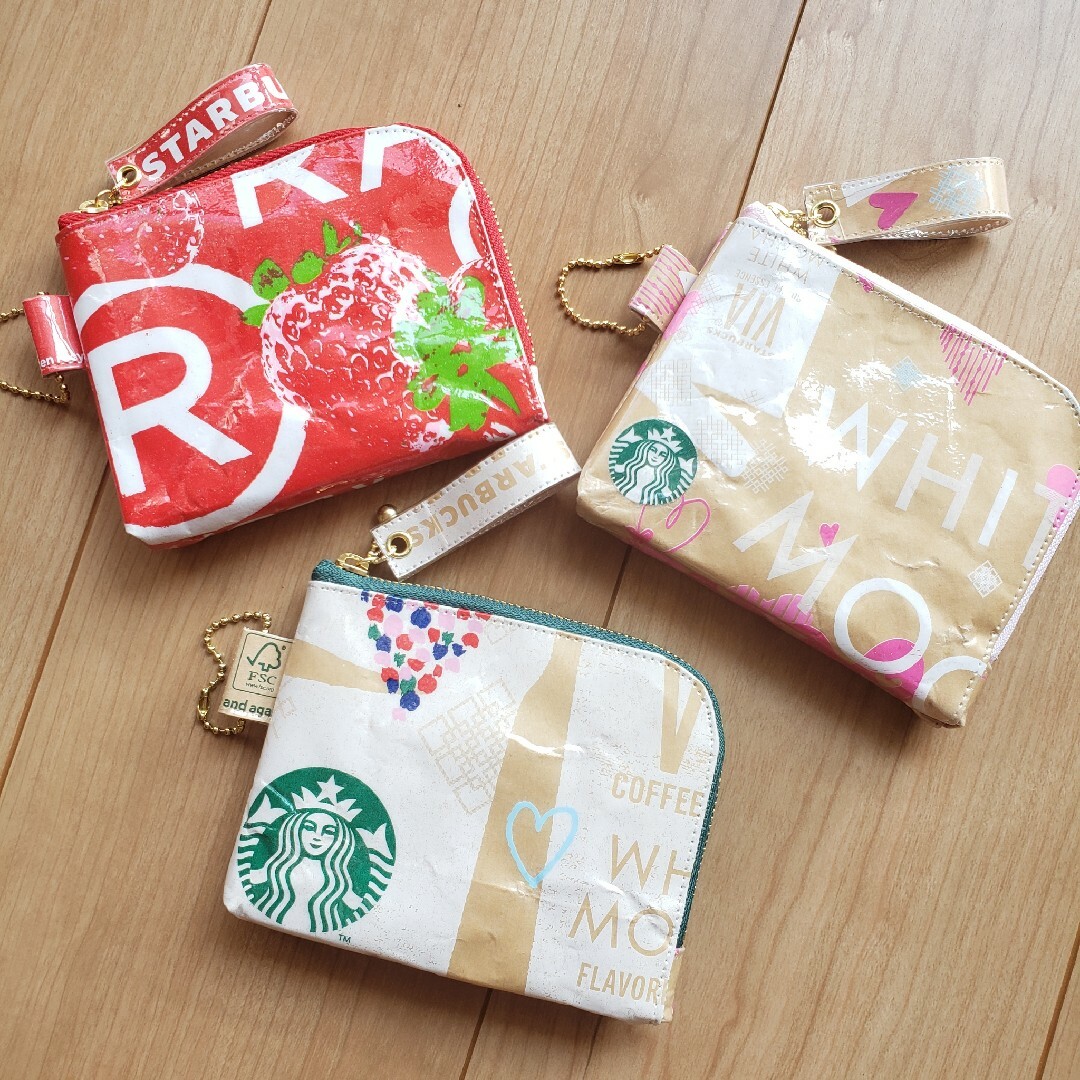 Starbucks(スターバックス)の専用⭐ハンドメイド スヌーピーレジ袋型エコバッグ スターバックスリメイクポーチ ハンドメイドのファッション小物(ポーチ)の商品写真