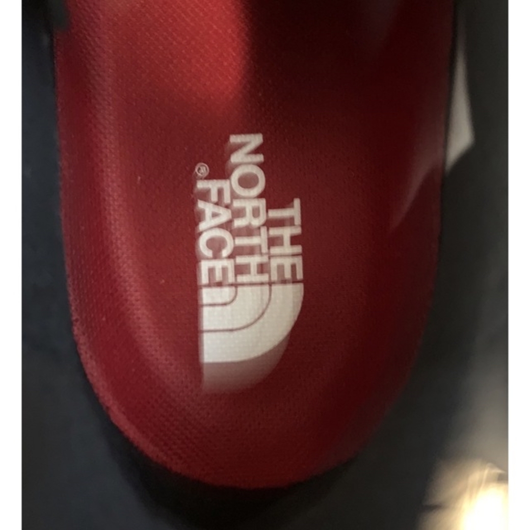 THE NORTH FACE(ザノースフェイス)の未使用　THE NORTH FACE スニーカー　EVOLVE TRAINER メンズの靴/シューズ(スニーカー)の商品写真