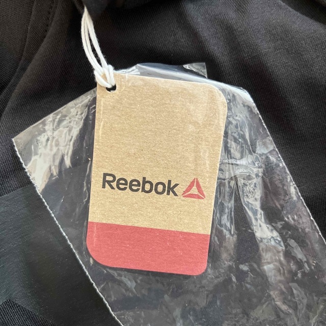 Reebok(リーボック)の[新品・未使用]ReebokTシャツ・ブラック・Lサイズ スポーツ/アウトドアのトレーニング/エクササイズ(トレーニング用品)の商品写真