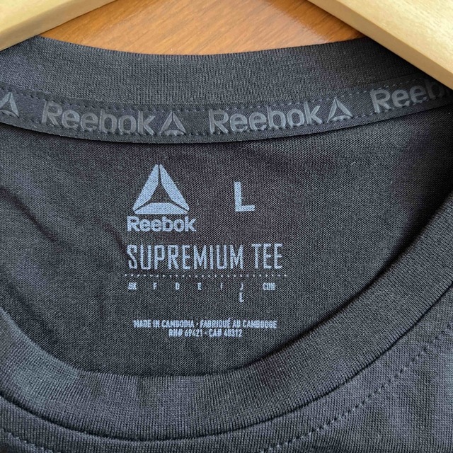 Reebok(リーボック)の[新品・未使用]ReebokTシャツ・ブラック・Lサイズ スポーツ/アウトドアのトレーニング/エクササイズ(トレーニング用品)の商品写真