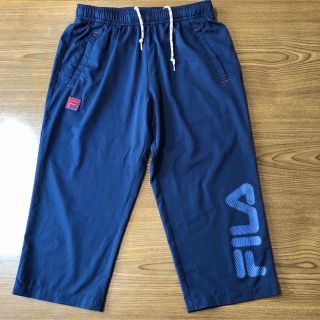 フィラ(FILA)のクロップドパンツ　レディースSサイズ(クロップドパンツ)