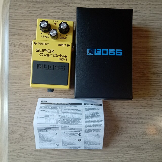 BOSS(ボス)の超美品　SD-1 (Super OverDrive) 楽器のレコーディング/PA機器(エフェクター)の商品写真