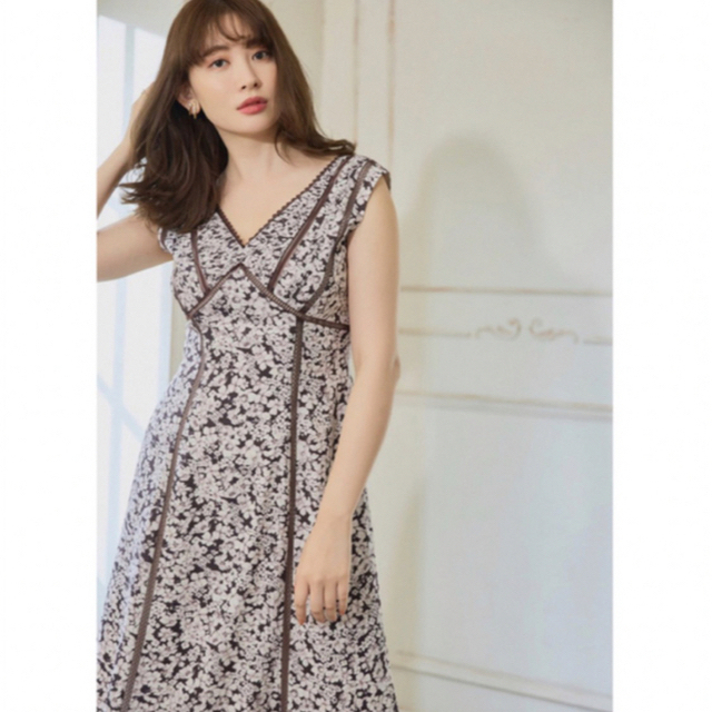 Her lip to(ハーリップトゥ)のherlipto Lace Trimmed Floral Dress  レディースのワンピース(ロングワンピース/マキシワンピース)の商品写真