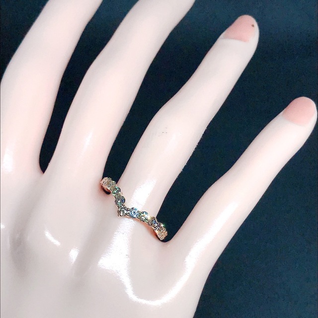 1.00ct GSTV ハーフエタニティ V字 ダイヤモンドリング K18 現行 レディースのアクセサリー(リング(指輪))の商品写真