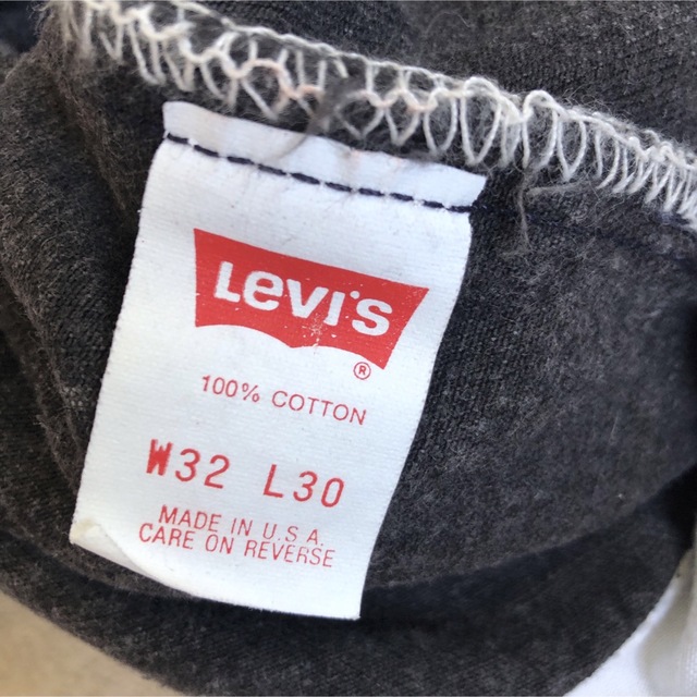 Levi's(リーバイス)のUSA製　Levi’s リーバイス501 墨黒ブラック　32　4 メンズのパンツ(デニム/ジーンズ)の商品写真