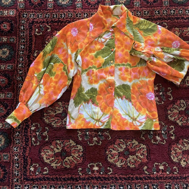 Santa Monica(サンタモニカ)のvintage 花柄シャツブラウス レディースのトップス(シャツ/ブラウス(長袖/七分))の商品写真