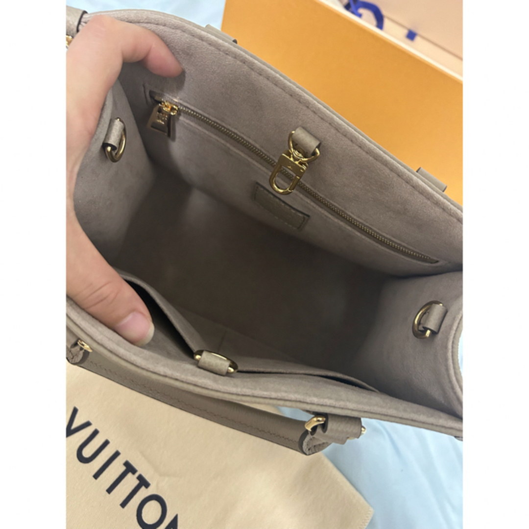 LOUIS VUITTON(ルイヴィトン)の(土日限定値下がり)Louis Vuitton M45779 オンザゴー PM レディースのバッグ(ハンドバッグ)の商品写真