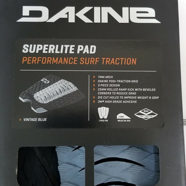 Dakine(ダカイン)の【新品】DAKINE　SUPERLITE SURF TRACTION PAD スポーツ/アウトドアのスポーツ/アウトドア その他(サーフィン)の商品写真