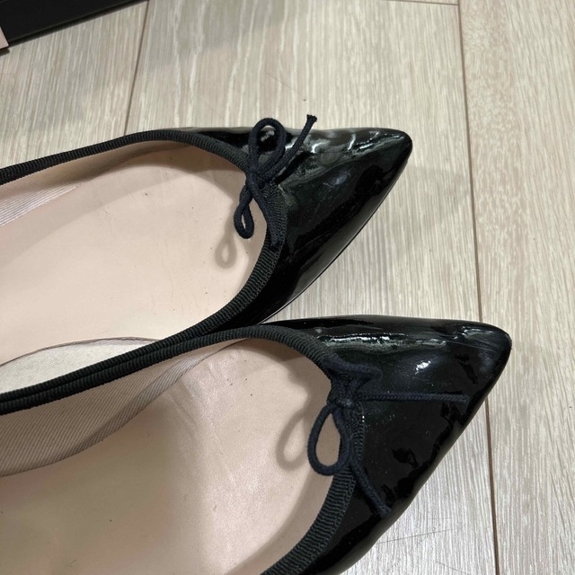 repetto(レペット)のレペット38 黒エナメル レディースの靴/シューズ(バレエシューズ)の商品写真
