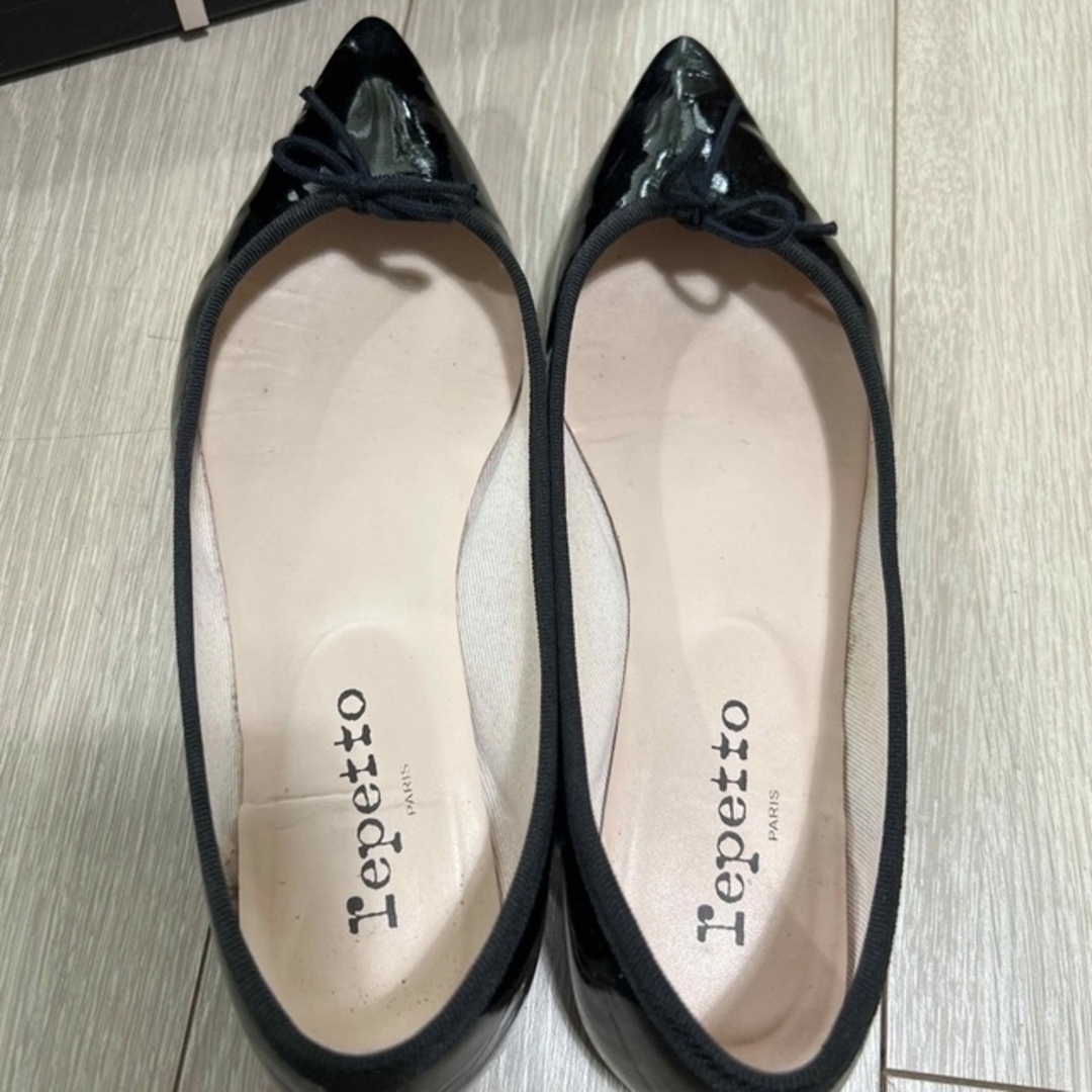 repetto(レペット)のレペット38 黒エナメル レディースの靴/シューズ(バレエシューズ)の商品写真