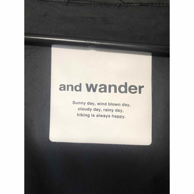 and wander(アンドワンダー)のand wander トレックジャケット(黒)　AW-FT953-81 メンズのジャケット/アウター(その他)の商品写真