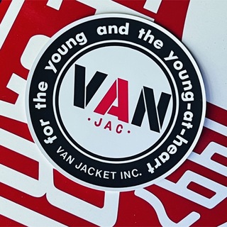 ヴァンヂャケット(VAN Jacket)の人気の丸VAN sticker昭和初期タイプ艶消し8.5cm耐候性良好！(車外アクセサリ)