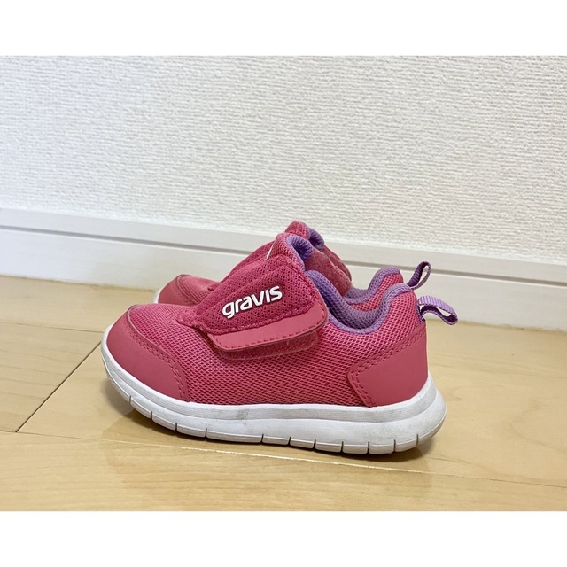 gravis(グラビス)のベビーシューズ　gravis  13.5cm キッズ/ベビー/マタニティのベビー靴/シューズ(~14cm)(スニーカー)の商品写真