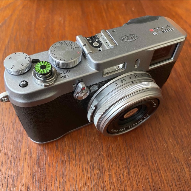 富士フイルム(フジフイルム)のFujifilm X100s 中古 スマホ/家電/カメラのカメラ(コンパクトデジタルカメラ)の商品写真