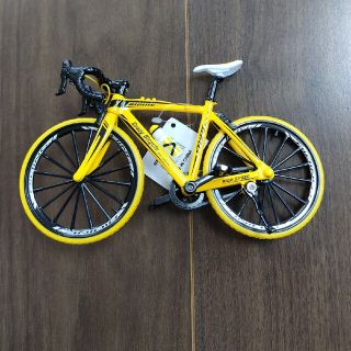 【新品未使用品】ミニチュア自転車　イエロー　ロードバイク(知育玩具)