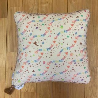 ディズニー40周年記念レインボーバルーンクッション☆新品タグ付き