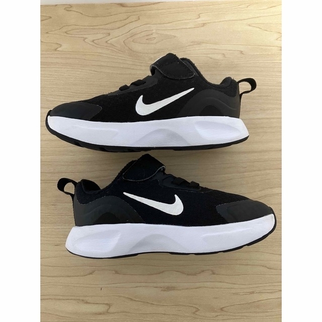 NIKE(ナイキ)のNIKE 13cm ベビーシューズ キッズ スニーカー キッズ/ベビー/マタニティのベビー靴/シューズ(~14cm)(スニーカー)の商品写真