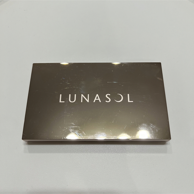 《お値下げ》LUNASOLアイカラーレーション スペシャルエディション EX01