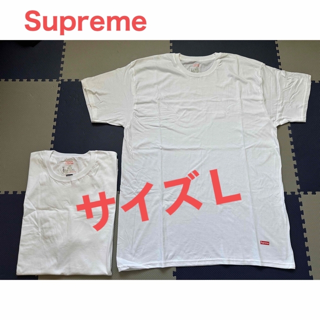 Supreme(シュプリーム)の新品 2枚組 Supreme Hanes Tagless Tees tシャツ メンズのトップス(Tシャツ/カットソー(半袖/袖なし))の商品写真