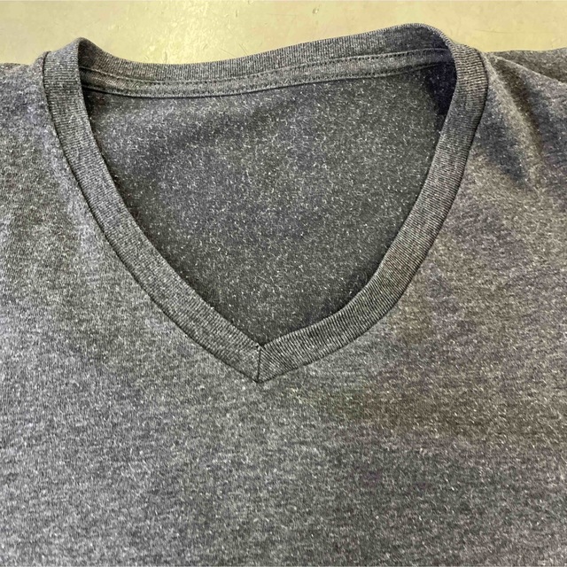 UNIQLO(ユニクロ)のユニクロ　VネックTシャツ2枚セットM メンズのトップス(Tシャツ/カットソー(半袖/袖なし))の商品写真