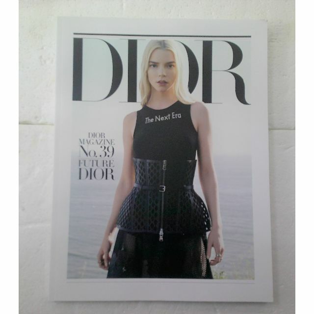 Dior(ディオール)の★DIOR ディオール MAGAZINE No.39 カタログ 雑誌★ エンタメ/ホビーの本(ファッション/美容)の商品写真