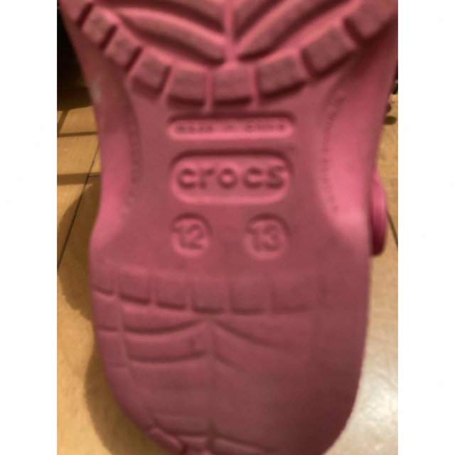 crocs(クロックス)のクロックス　子供　ピンク キッズ/ベビー/マタニティのキッズ靴/シューズ(15cm~)(サンダル)の商品写真