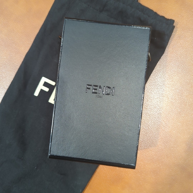 FENDI　フェンディ　スクエアBAG