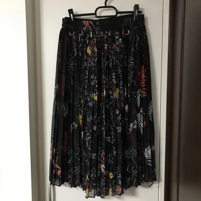 DIESEL(ディーゼル)のみつ様専用⭐️ディーゼル　花柄　スカート レディースのスカート(ロングスカート)の商品写真