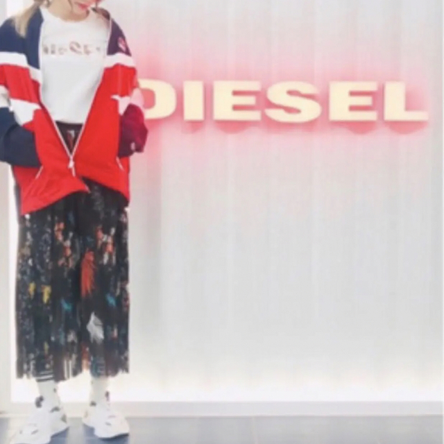 DIESEL(ディーゼル)のみつ様専用⭐️ディーゼル　花柄　スカート レディースのスカート(ロングスカート)の商品写真