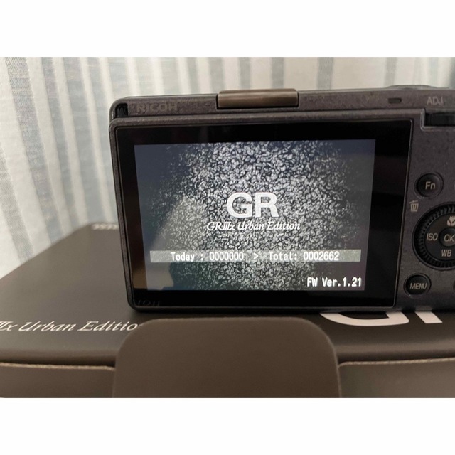 RICOH(リコー)のGR3x urban edition スマホ/家電/カメラのカメラ(コンパクトデジタルカメラ)の商品写真